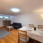 Vagnera Old Town Two Bedroom شقة *