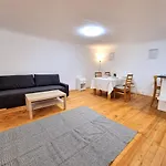 Vagnera Old Town Two Bedroom Dzīvoklis *