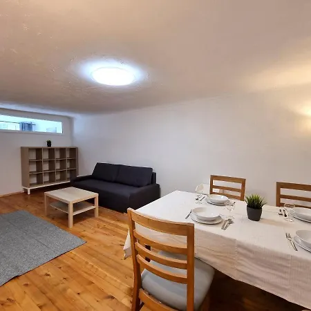 Vagnera Old Town Two Bedroom Lejlighed *